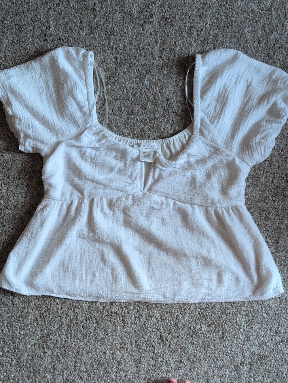 100% Cotton White Puff-SleeveCrop Top
